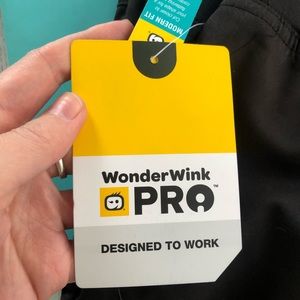 Womens Wonder Wink Modern Fit Scrubs NWT XL